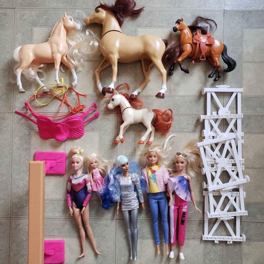 Lot of Barbies, Horses & Accessories Sadles, Fencing, Balance Beam Gymnastics
